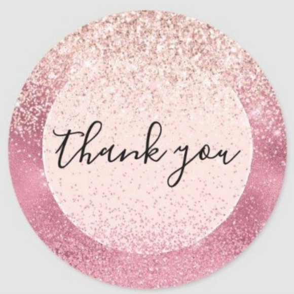 Co-Hosting Eveything Petitte Posh Party - Picture 3 of 3